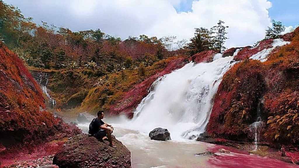 Berjiwa Petualang? Wajib Datangi Air Terjun Kedung Bobot